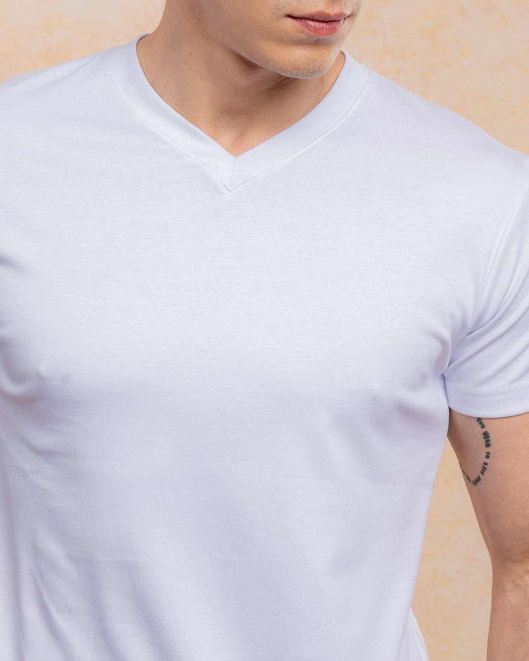 Polo Básico Cuello V – Algodón Pima