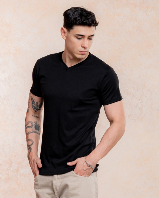 Polo Básico Cuello V – Algodón Pima