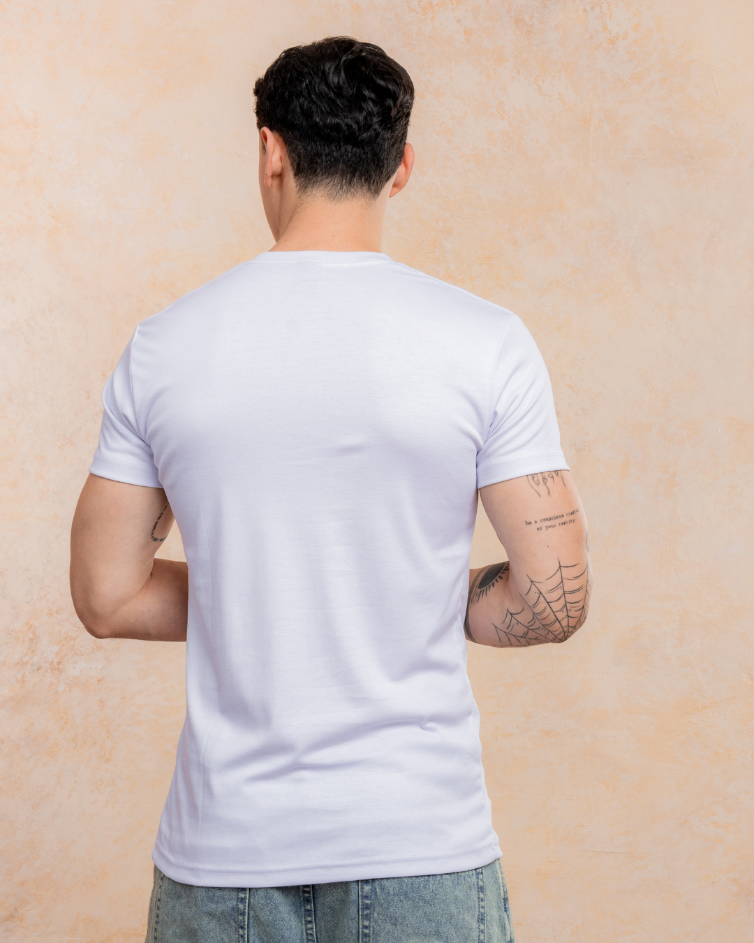 Polo Básico Cuello V – Algodón Pima