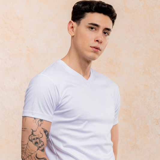 Básico Cuello V – Blanco