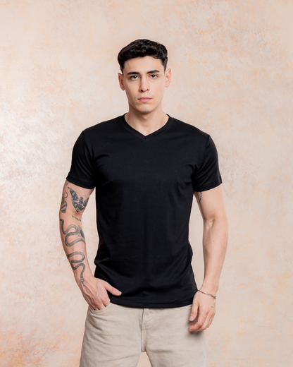 Polo Básico Cuello V – Algodón Pima