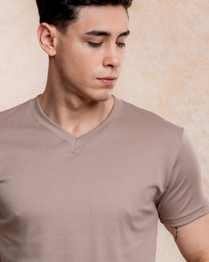 Polo Básico Cuello V – Algodón Pima